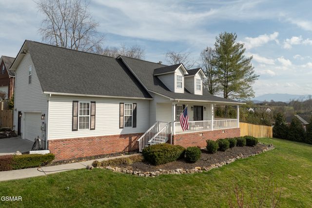 909 Glenda Lane, Sevierville, TN 37862