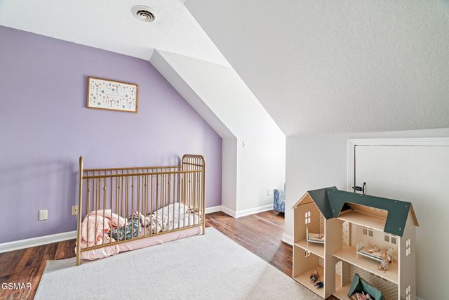 909 Glenda Lane, Sevierville, TN 37862