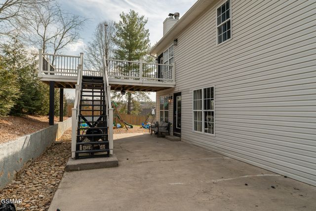 909 Glenda Lane, Sevierville, TN 37862