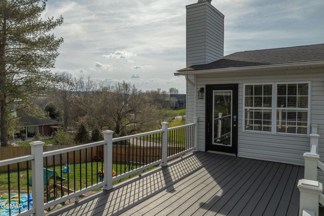 909 Glenda Lane, Sevierville, TN 37862