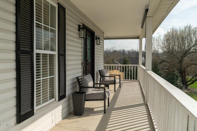 909 Glenda Lane, Sevierville, TN 37862