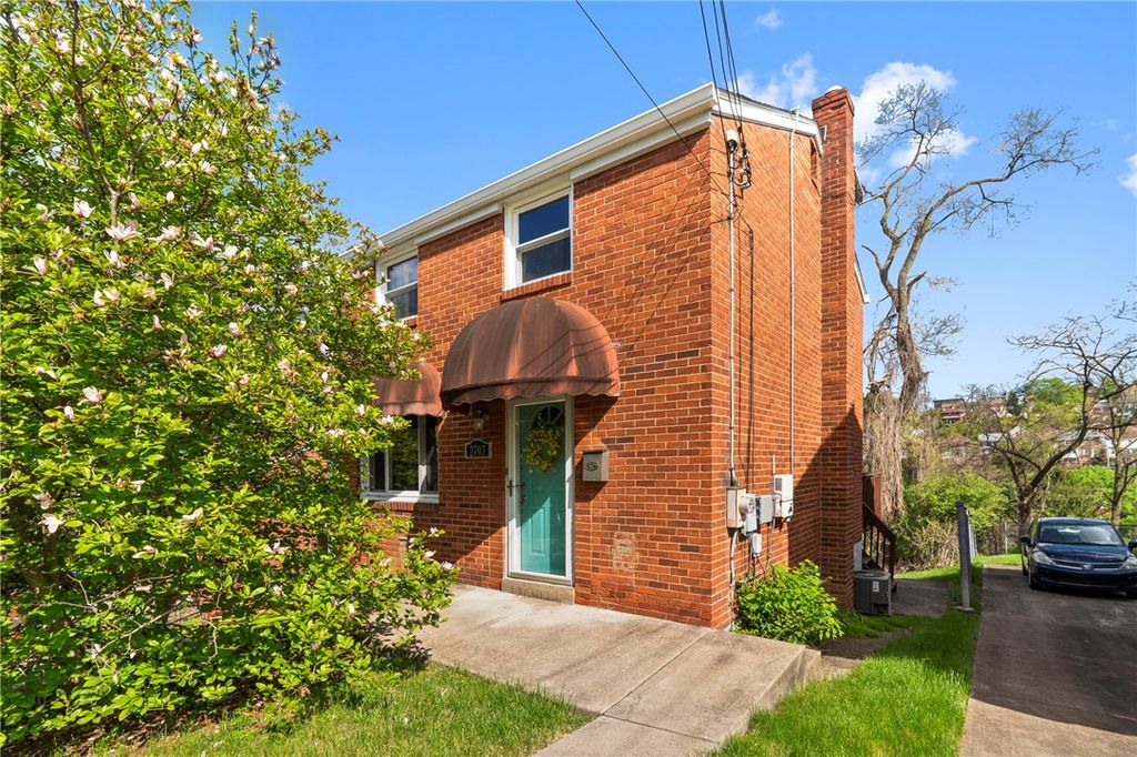 2703 Philadelphia Ave, Dormont, PA 15216