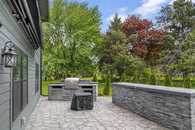 6612 Florance Ruth Lane, Sun Prairie, WI 53590