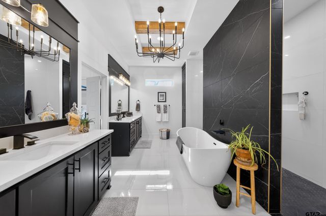 139 White-N-Gail, Bullard, TX 75757