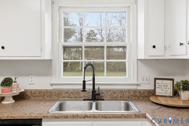 535 Petty St, Petersburg, VA 23805