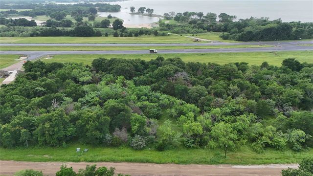 102 Lakeview Trail, Mabank, TX 75156