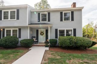 3 W Pine St Apt 4, Plaistow, NH 03865