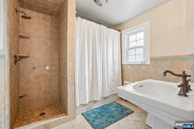 22 Elm Street, Tenafly, NJ 07670