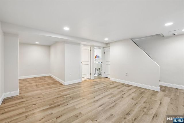 22 Elm Street, Tenafly, NJ 07670