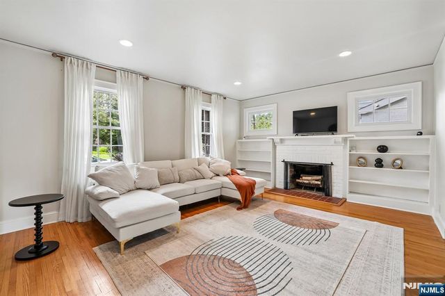 22 Elm Street, Tenafly, NJ 07670