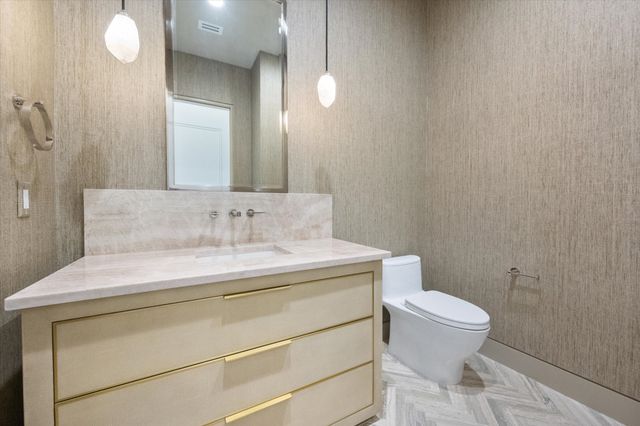 1905 Meadow View Court, Westlake, TX 76262