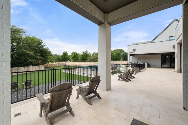 1905 Meadow View Court, Westlake, TX 76262