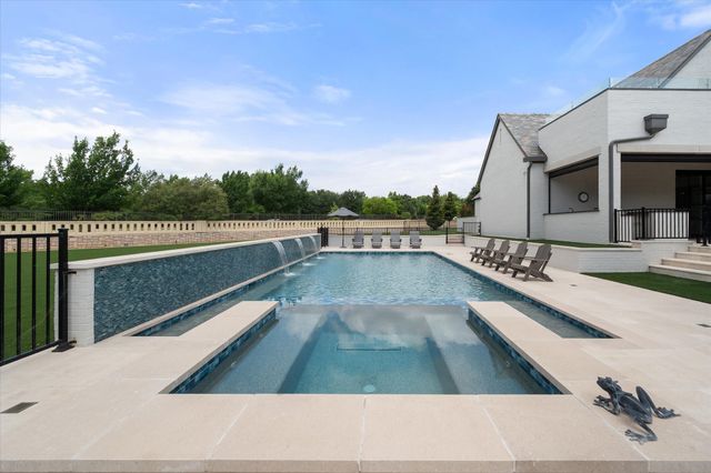1905 Meadow View Court, Westlake, TX 76262