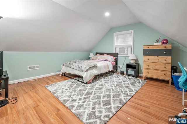 16 Highview Drive, Woodland Park, NJ 07424