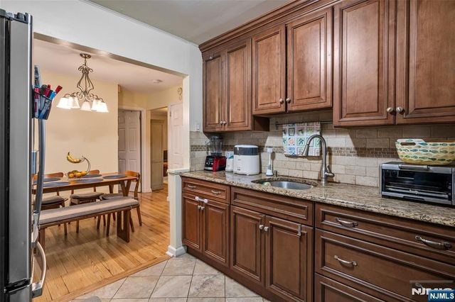 16 Highview Drive, Woodland Park, NJ 07424