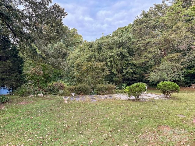6689 Hildebran Shelby Road, Hickory, NC 28602