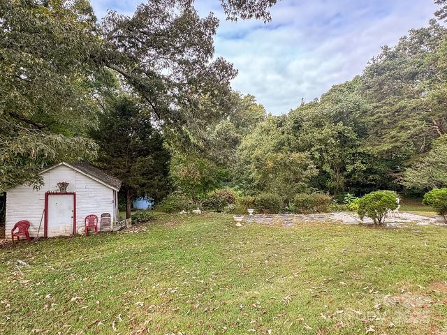 6689 Hildebran Shelby Road, Hickory, NC 28602