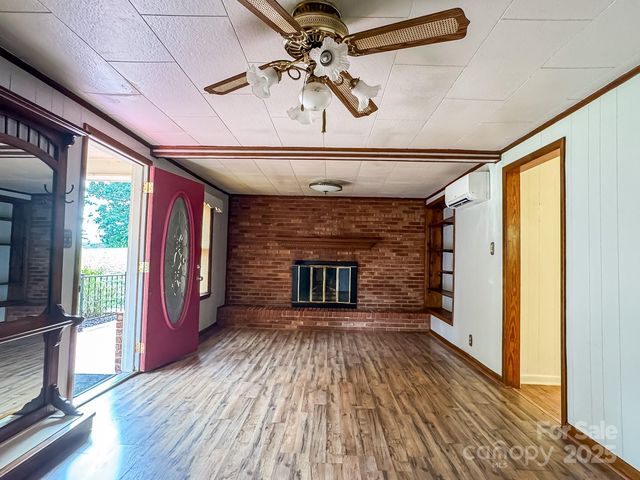 6689 Hildebran Shelby Road, Hickory, NC 28602