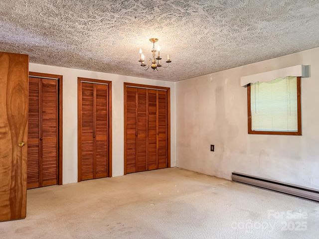 6689 Hildebran Shelby Road, Hickory, NC 28602