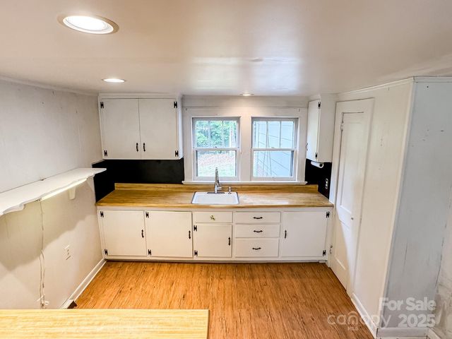 6689 Hildebran Shelby Road, Hickory, NC 28602