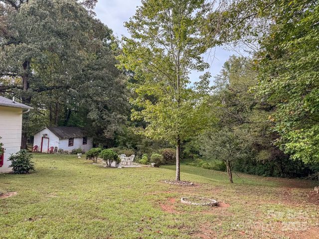 6689 Hildebran Shelby Road, Hickory, NC 28602