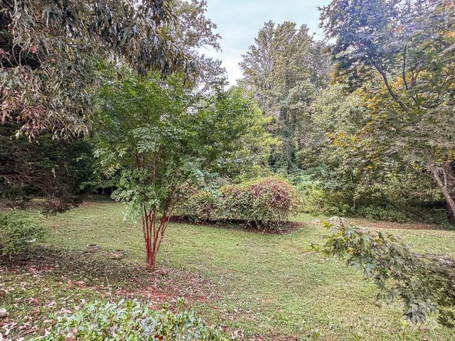 6689 Hildebran Shelby Road, Hickory, NC 28602