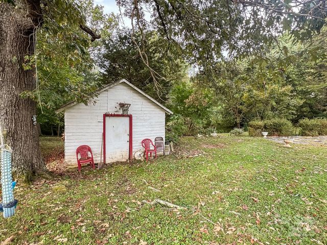 6689 Hildebran Shelby Road, Hickory, NC 28602