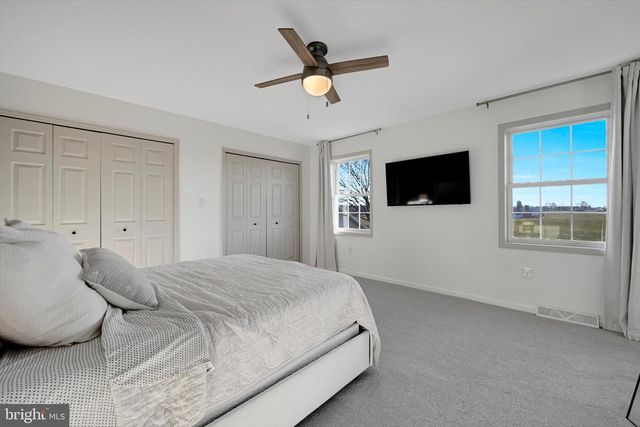 10 GEORGIE LN, Richland, PA 17087