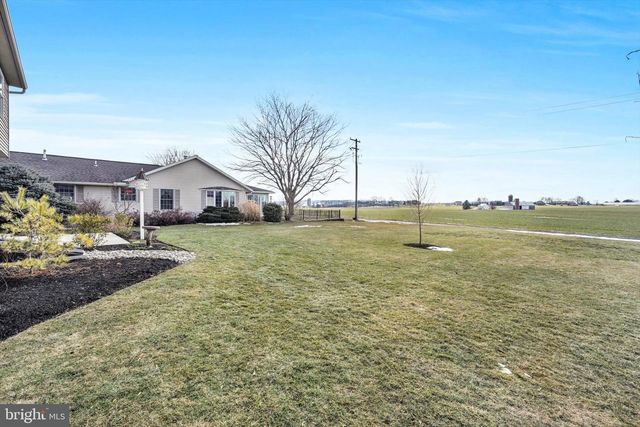 10 GEORGIE LN, Richland, PA 17087