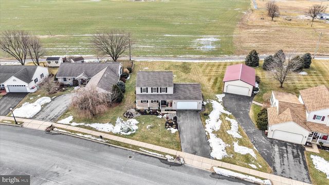 10 GEORGIE LN, Richland, PA 17087