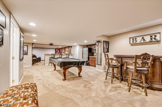 17 Brookside Dr, Franklin Twp., NJ 08540