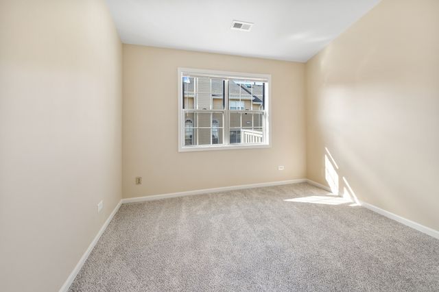 507 W Parkside Drive, Palatine, IL 60067