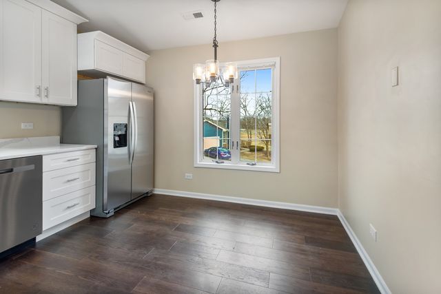 507 W Parkside Drive, Palatine, IL 60067