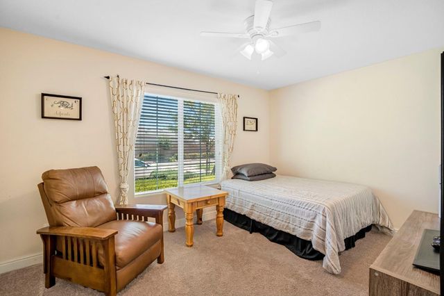 347 Maclure Avenue W, Madera, CA 93636