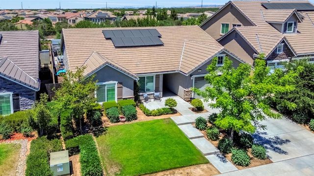 347 Maclure Avenue W, Madera, CA 93636