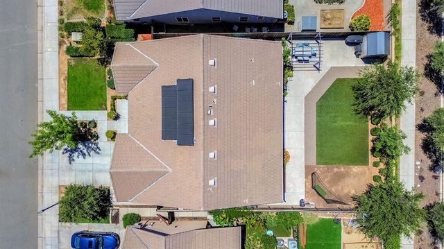 347 Maclure Avenue W, Madera, CA 93636