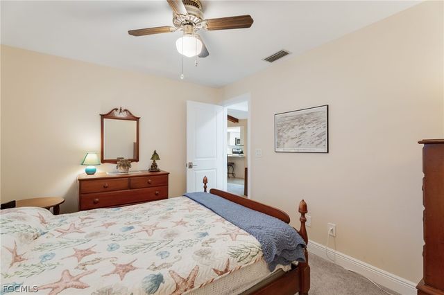 1202 SW 51st TER, Cape Coral, FL 33914