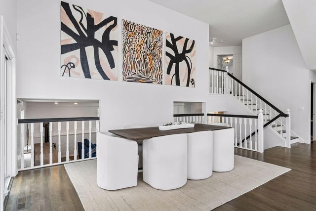 901 Mendakota Court, Mendota Heights, MN 55120