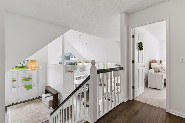 901 Mendakota Court, Mendota Heights, MN 55120