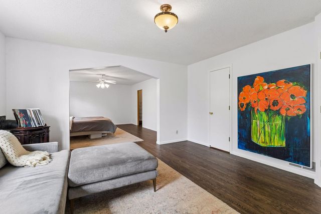 901 Mendakota Court, Mendota Heights, MN 55120