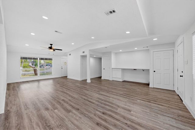 2412 Northshore Drive, Carrollton, TX 75006