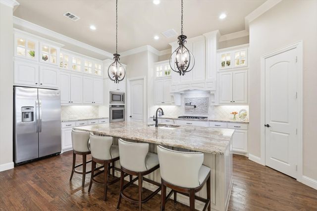 312 Montrose Lane, Southlake, TX 76092