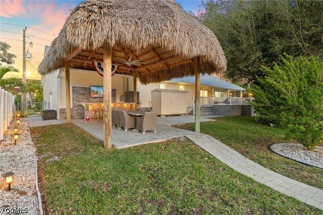 27130 Holly LN, Bonita Springs, FL 34135