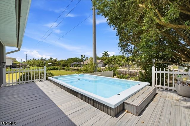 27130 Holly LN, Bonita Springs, FL 34135