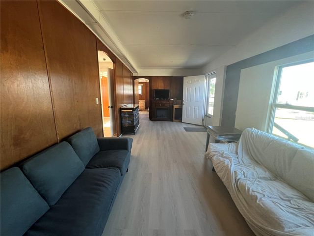 209 LARK DRIVE, Largo, FL 33778