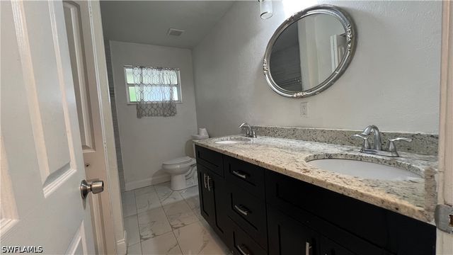 5374 Warren ST, Naples, FL 34113