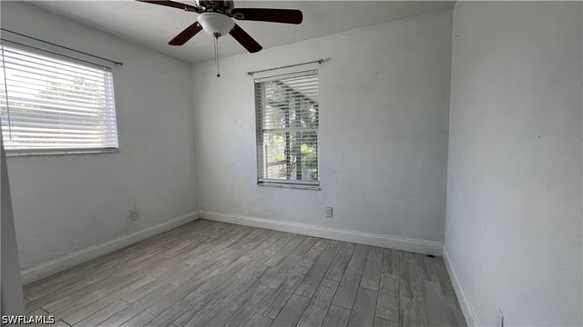 5374 Warren ST, Naples, FL 34113