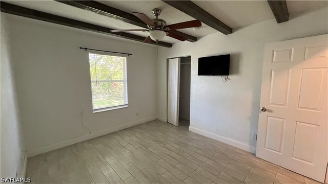 5374 Warren ST, Naples, FL 34113