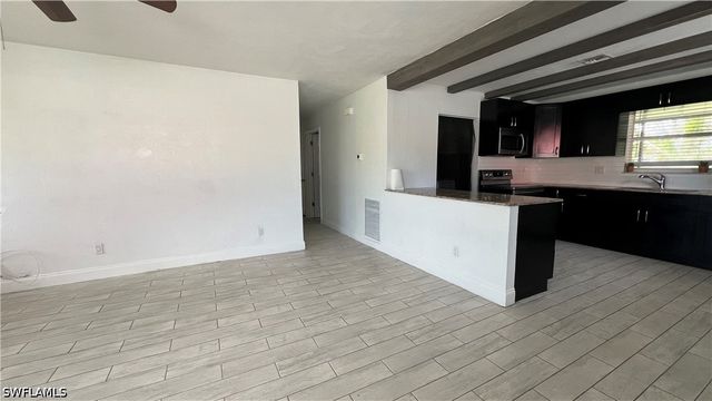 5374 Warren ST, Naples, FL 34113
