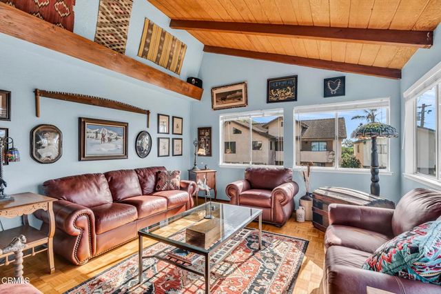 6779 Ojai Avenue, Ventura, CA 93001